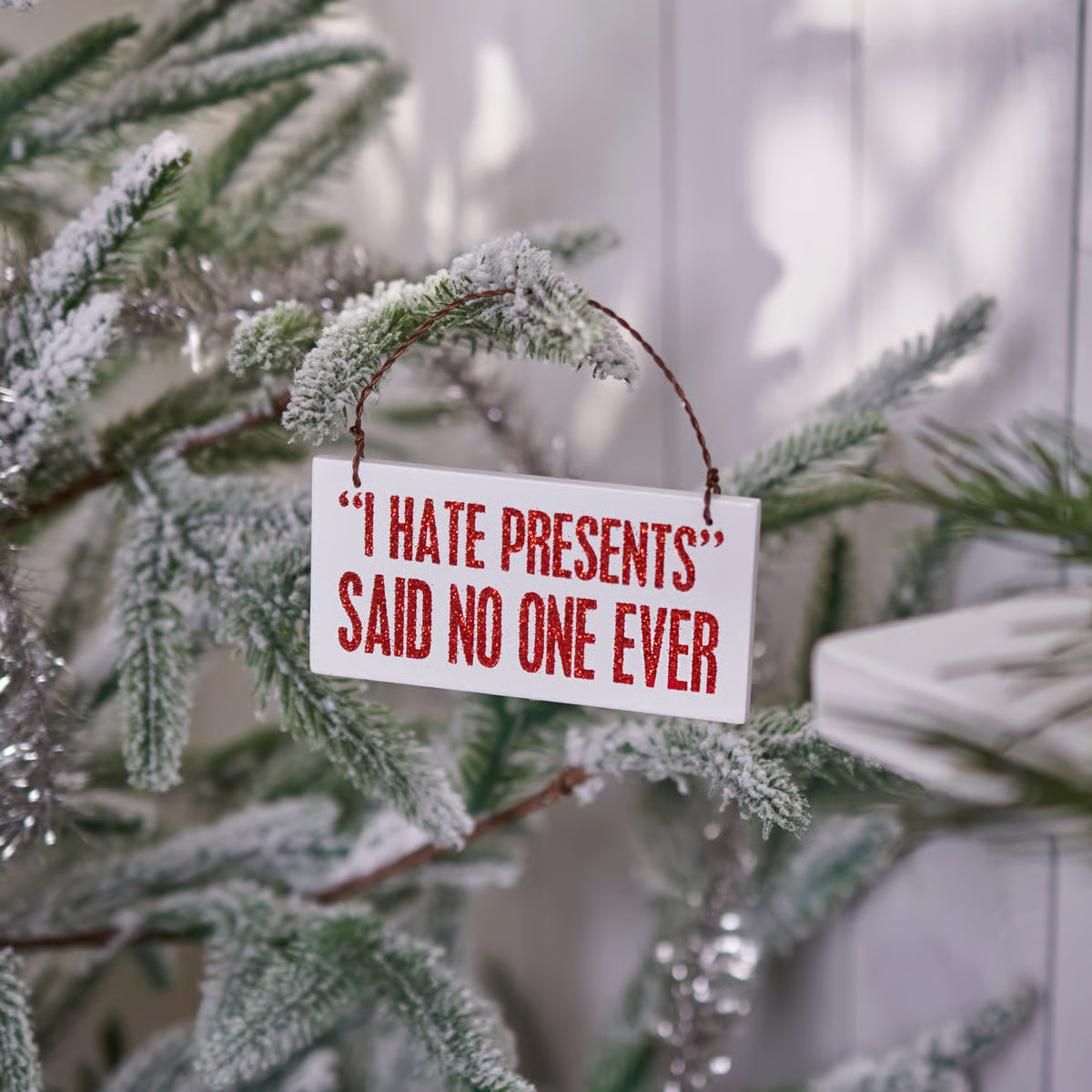 Christmas Themed Gifts & Decor